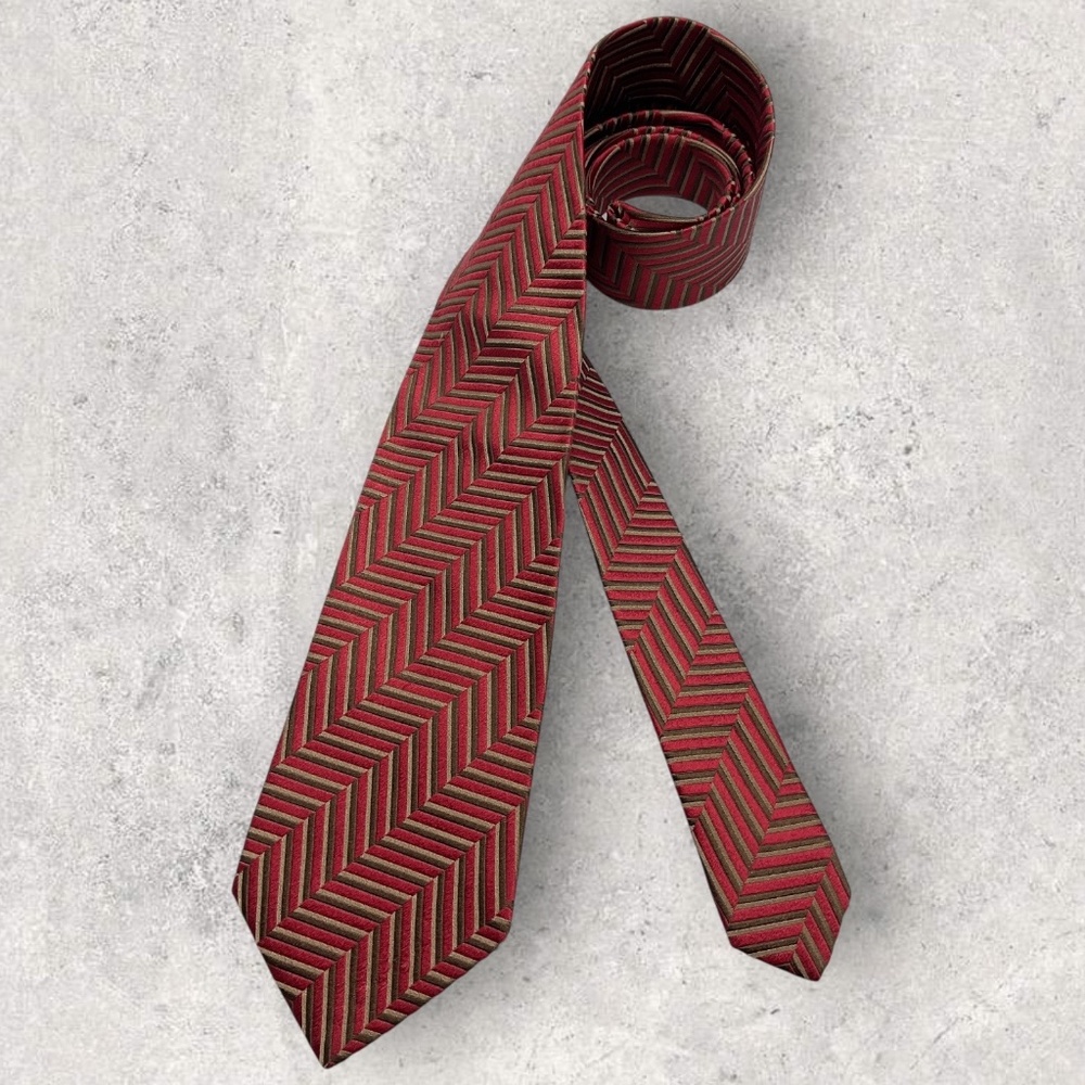 HUGO BOSS Red/Brown Geometric Silk LUXURY Tie ITALY